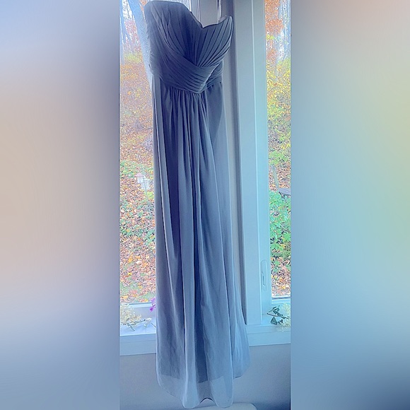 David’s Bridal • Long Sleeveless Gown Lavender-grey • 6 - Picture 1 of 4